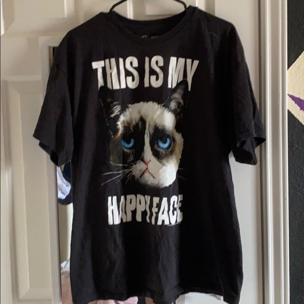 Basic graphic tee